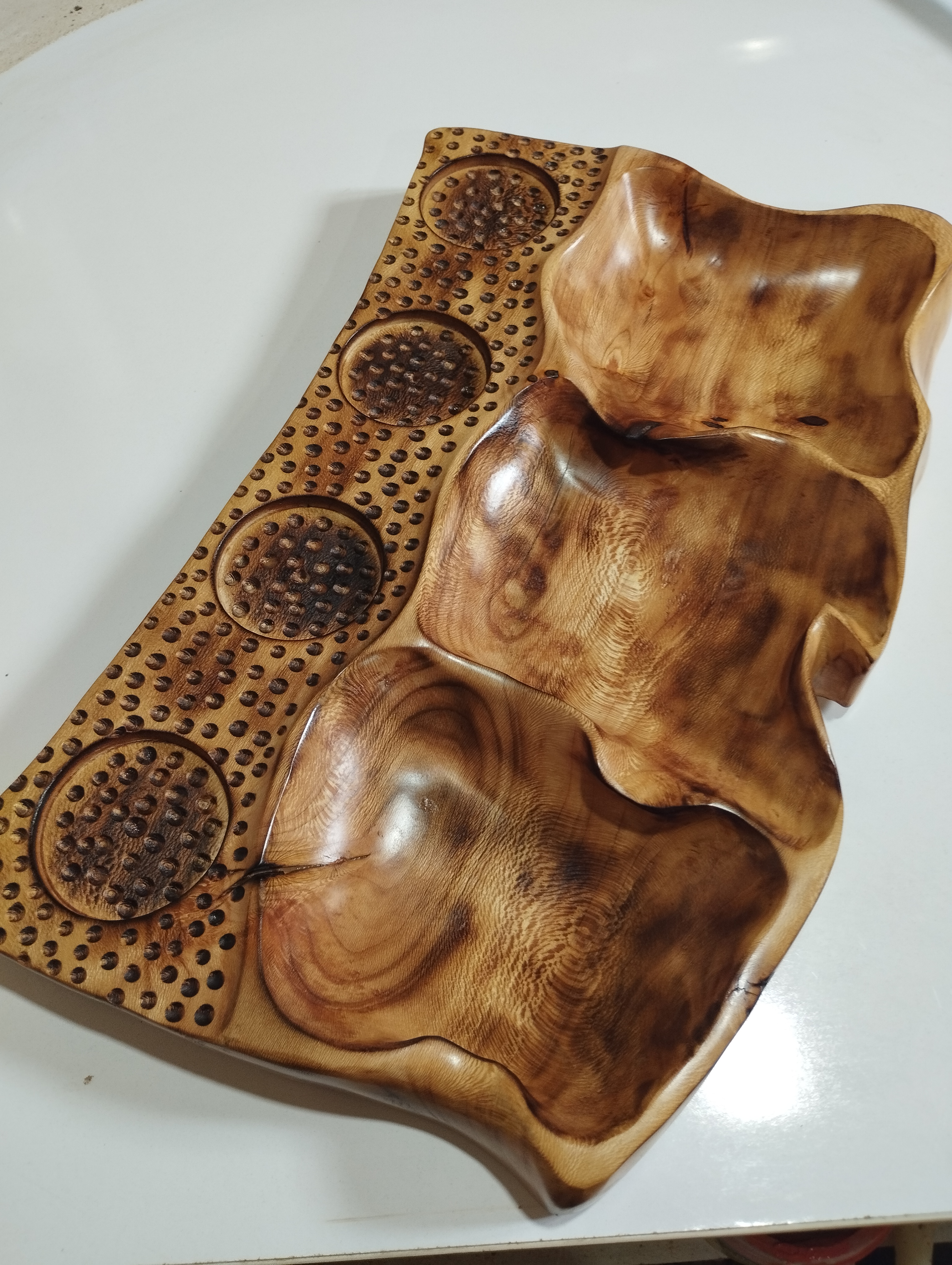 سینی سرو پذیرایی چوبی .دفرمه .دست ساز